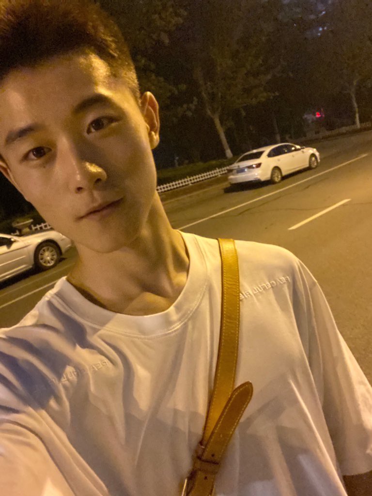 有顏值有身材，被邊緣也是叫的我都直了（1）